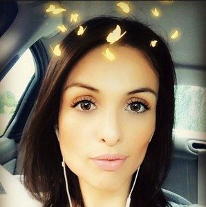 Meet your Posher, Monica